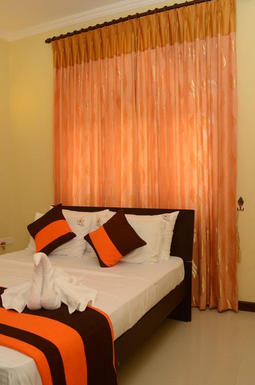 Lovely Villa Negombo Ettukala Екстериор снимка
