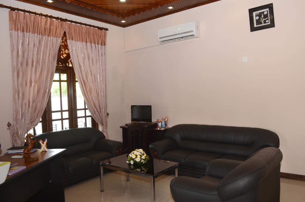Lovely Villa Negombo Ettukala Екстериор снимка