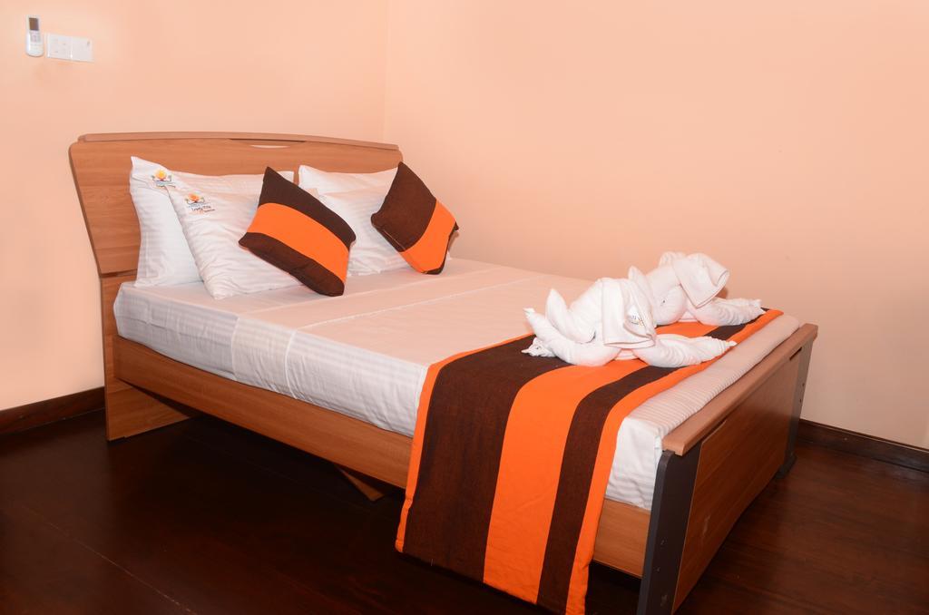Lovely Villa Negombo Ettukala Екстериор снимка