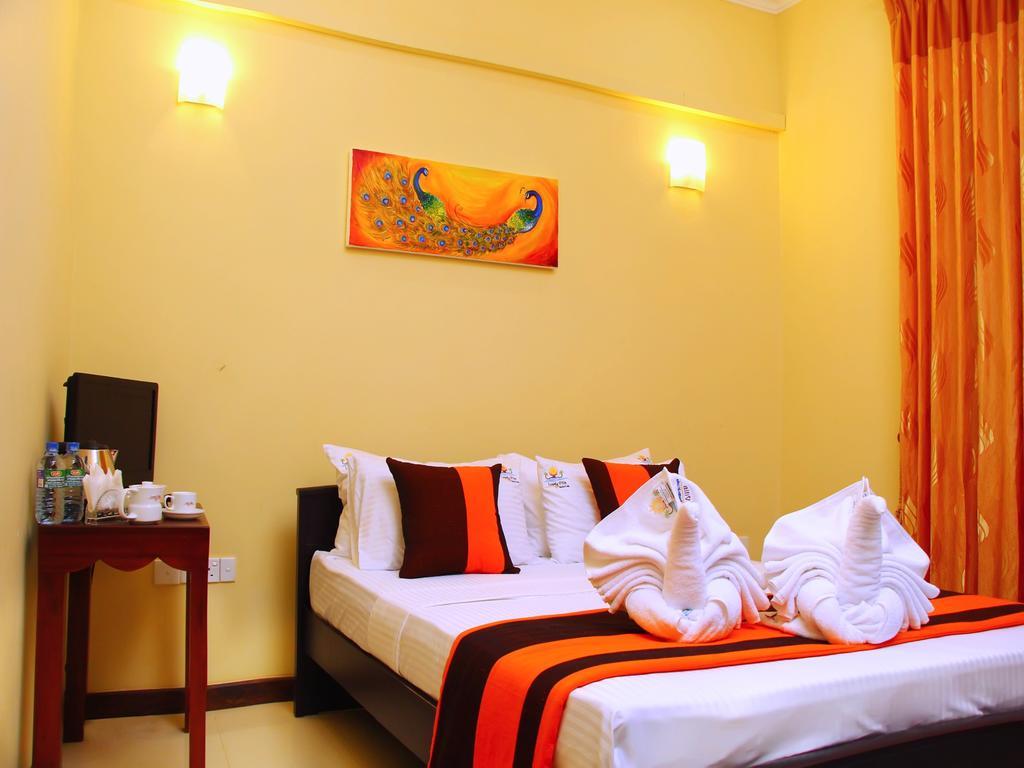 Lovely Villa Negombo Ettukala Екстериор снимка