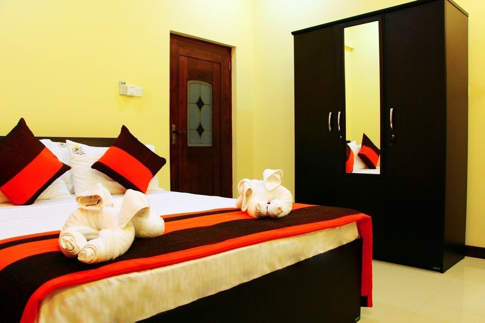 Lovely Villa Negombo Ettukala Екстериор снимка